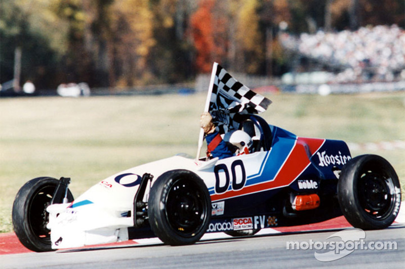 Overlijden veelvoudig SCCA National kampioen: Bill Noble en zijn Formula Vee