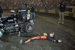 Kevin Swindell celebrates winning the Lucas Oil 25th Chili Bowl