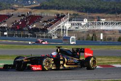 Виталий Петров, Lotus Renault GP