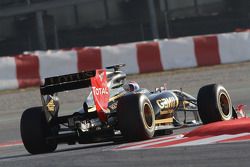 Vitaly Petrov, Lotus Renault GP