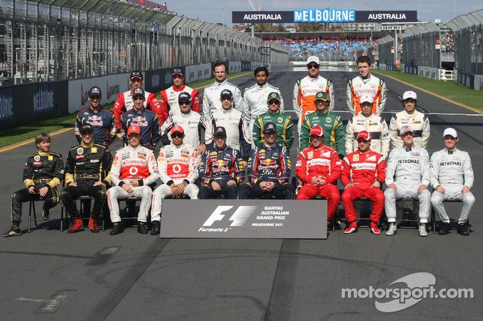 Foto de grupo de los pilotos de F1 de 2011