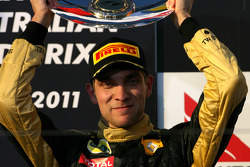 Podium: third place Vitaly Petrov, Lotus Renault GP