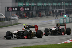 Виталий Петров и Ник Хайдфельд, Lotus Renalut