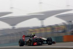 Виталий Петров, Lotus Renalut F1 Team