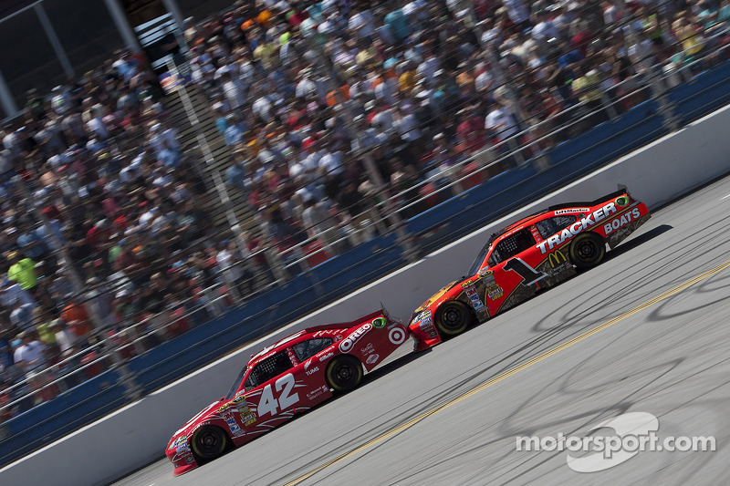 Juan Pablo Montoya, Earnhardt Ganassi Racing Chevrolet y Jamie McMurray, Earnhardt Ganassi Racing Ch