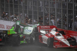 Trouble for Danica Patrick, Andretti Autosport, Simona de Silvestro, HVM Racing, Helio Castroneves, Team Penske