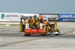 The Champ Car safety team arrives to help Bruno Junqueira