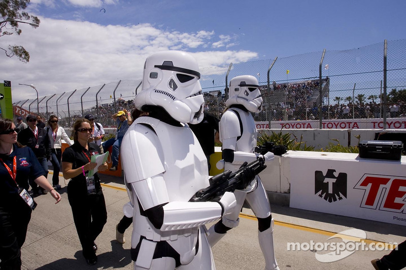(IndyCar) Stormtroopers na Indy