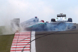Michael Schumacher, Mercedes GP F1 Team, MGP W02, spins