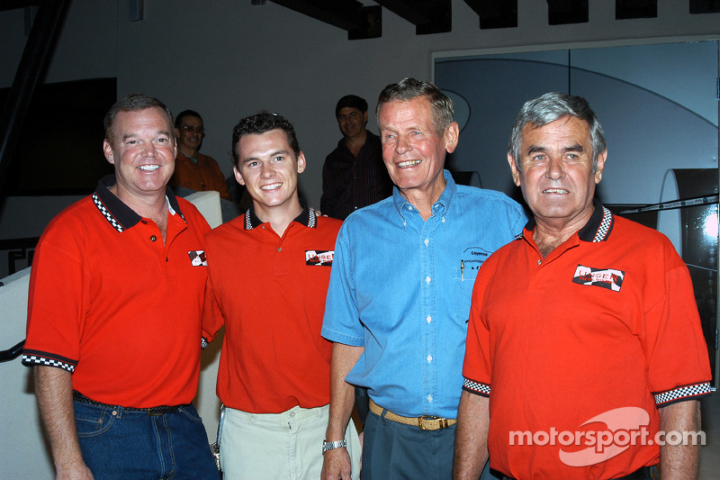 Al Unser, Jr., Al Unser III, Bobby Unser e Al Unser, Sr.