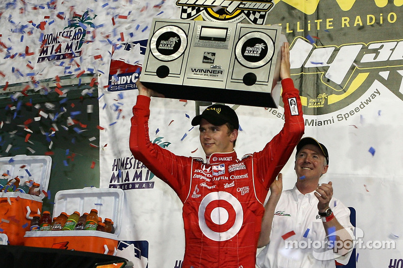 2007: Dan Wheldon gewinnt erneut den Saisonauftakt