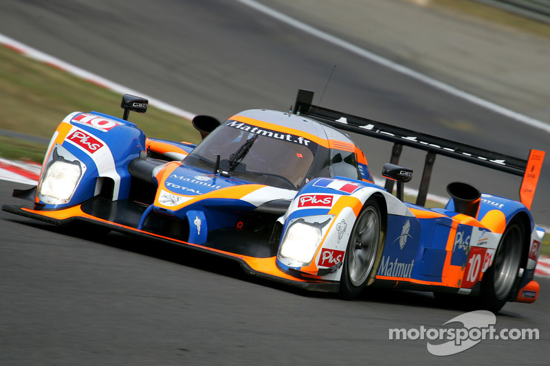 #10 Team Oreca Matmut Peugeot 908 HDi-FAP: Nicolas Lapierre, Loic Duval, Olivier Panis