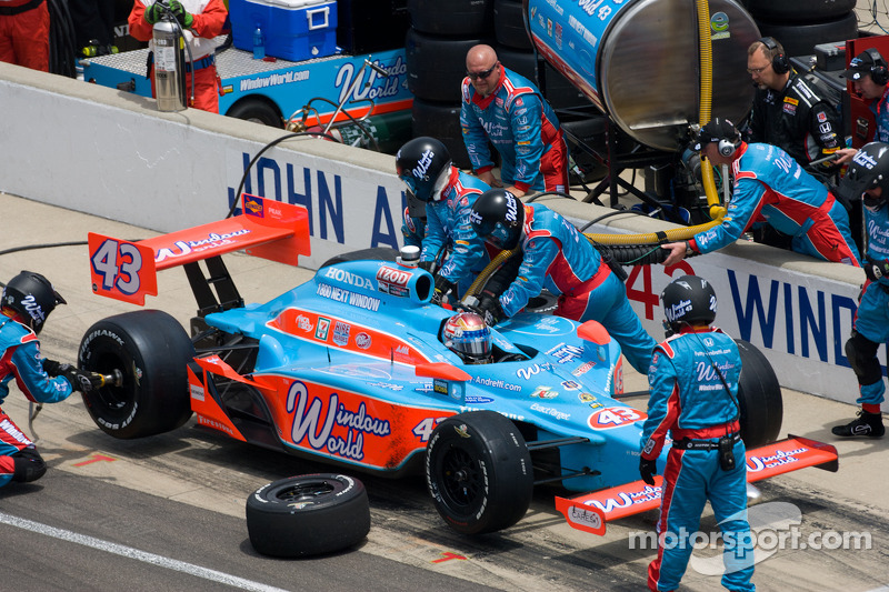 Pit stop for John Andretti, Richard Petty / Andretti Autosport