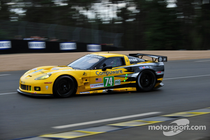 #74 Corvette Racing Chevrolet Corvette C6 ZR1: Oliver Gavin, Jan Magnussen, Richard Westbrook