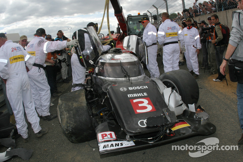 #3 Audi Sport North America Audi R18 TDI na crash Allan McNish