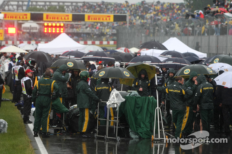 Montreal sediou a corrida mais longa da história da F1 em 2011. Devido à forte chuva, o GP durou 4h4min39seg contando com uma longa paralização com bandeira vermelha. Desde então, a F1 estabelece que o máximo que uma prova pode durar é quatro horas.