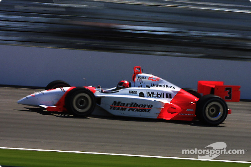 Helio Castroneves venceu novamente em Indianápolis em 2002