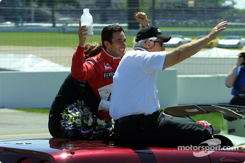 2002 - Helio Castroneves conquista sua segunda vitória