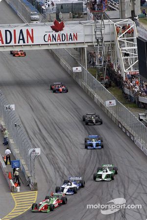 Course : Adrian Fernandez devant Michael Andretti