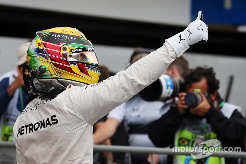 60e pole position pour Hamilton