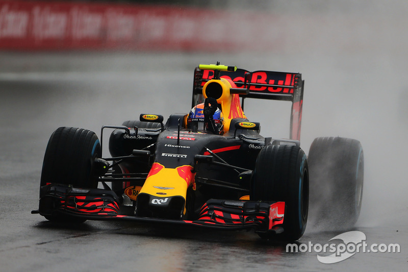 Verstappen, plus jeune pilote à faire un MT