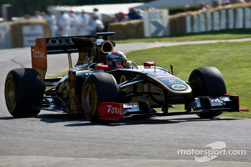 2011: Lotus Renault GP R31 (два подиума, 5-е место в КК)