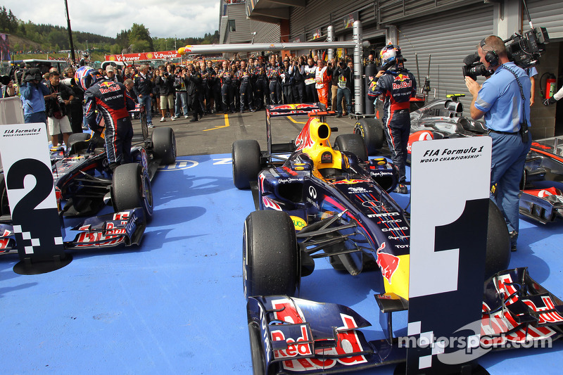 Yarış galibi Sebastian Vettel, Red Bull Racing, 2. Mark Webber, Red Bull Racing