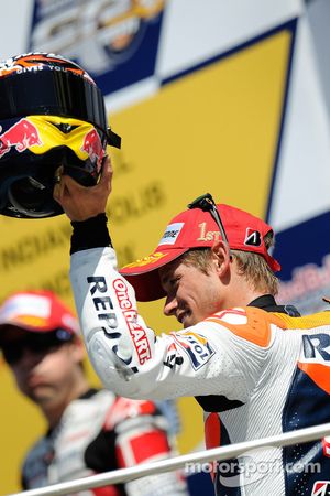 Подиум: победитель гонки - Кейси Стоунер, Repsol Honda Team