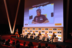 FOTA Fans Forum 2011, Milano: FOTA Fans Forum 2011; Giampaolo Dall'Ara, Head of Track Engineering, Sauber Motorsport, Stefano Domenicali, Team Principal Scuderia Ferrari, Paul Hembery, Pirelli Motorspor Director, Nicolo Petrucci, Head of Aerodynamics, Scu