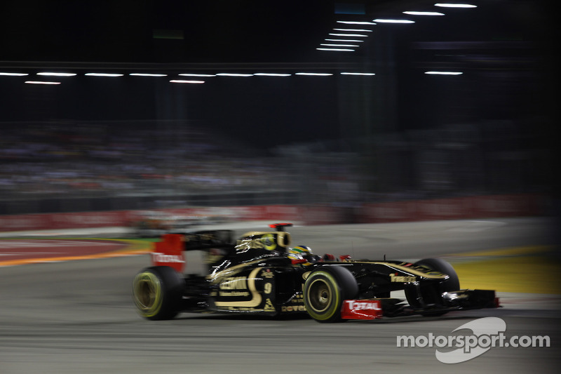 Bruno Senna, Lotus Renault GP (2011)