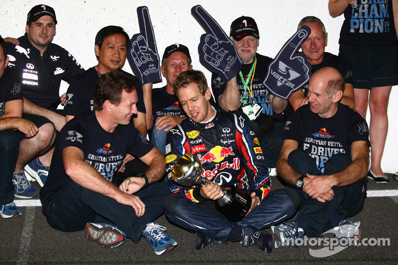 Sebastian Vettel, Red Bull Racing new world champion celebrates with the team, Christian Horner, Red