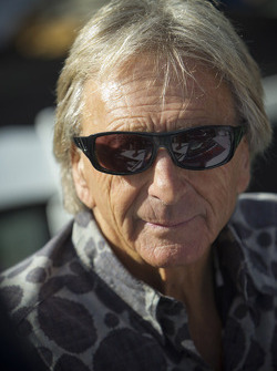Derek Bell