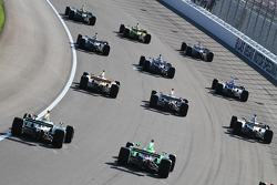 Drivers complete a five lap tribute to Dan Wheldon