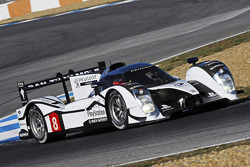 Nicolas Minassian tests the Peugeot 908 HYbrid4