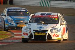 Tom Chilton, Team Aon