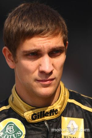 Vitaly Petrov, Lotus Renault GP