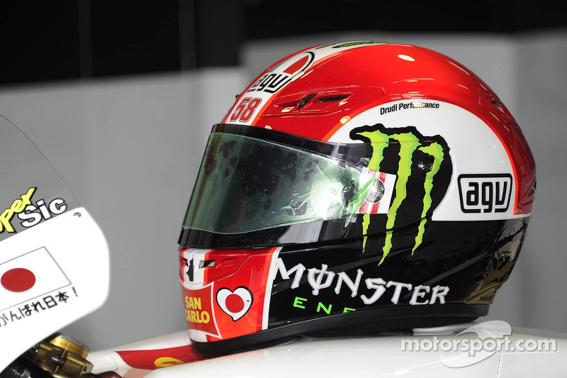 Un homenaje a Marco Simoncelli en la caja de pit del equipo Gresini