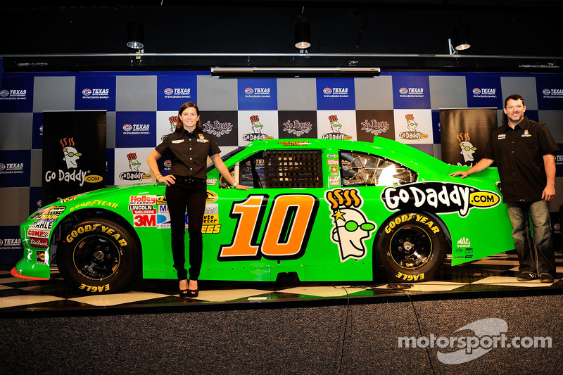 Tony Stewart und Danica Patrick Sprint-Cup Bekanntgabe 2012 Daytona 500