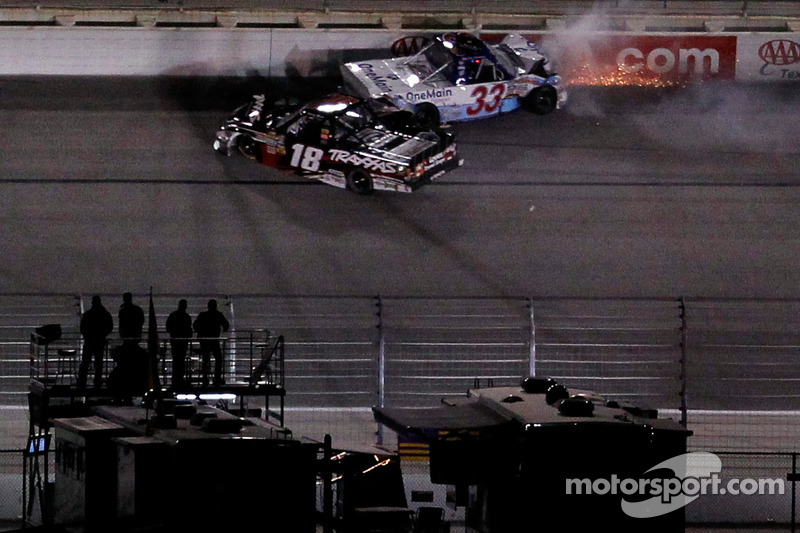 Kyle Busch gegen Ron Hornaday