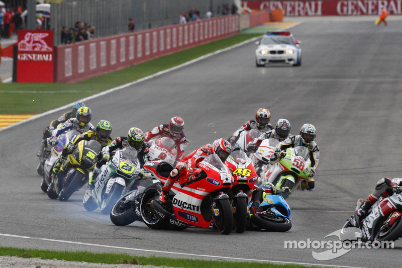 Trouble for Alvaro Bautista