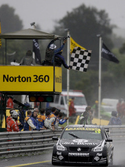 Rick Kelly takes the win