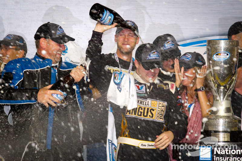 A primeira vitória aconteceu em Iowa, em 2011. Ele voltaria a vencer no mesmo lugar ainda naquele ano, que lhe daria o primeiro título da Xfinity Series.
