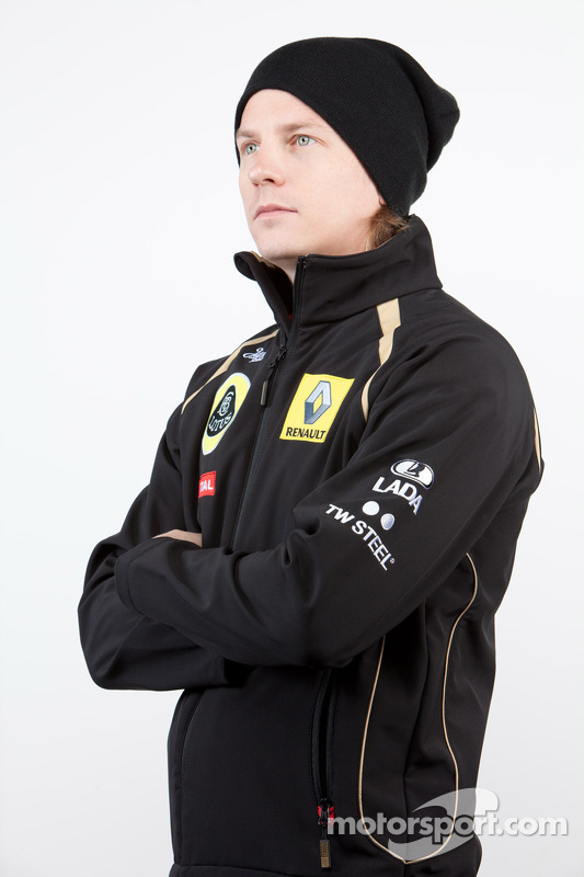 Кімі Райкконен повертається до Ф1 з командою Lotus Renault