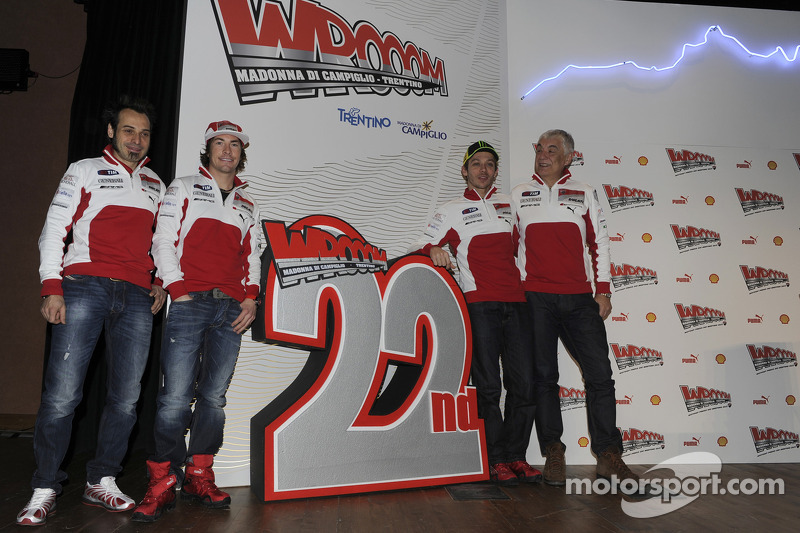 Nicky Hayden y Valentino Rossi