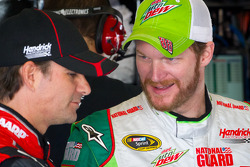 Jeff Gordon, Hendrick Motorsports Chevrolet and Dale Earnhardt Jr., Hendrick Motorsports Chevrolet