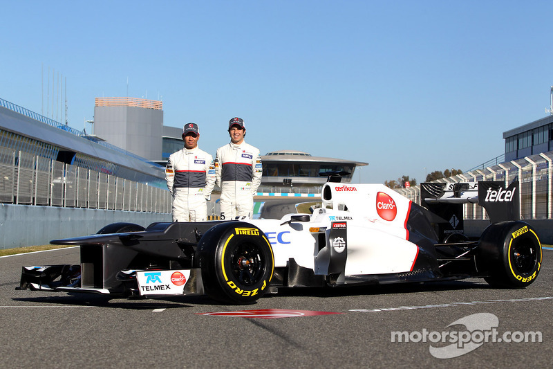 Kamui Kobayashi, Sauber F1 Team met Sergio Perez, Sauber F1 Team