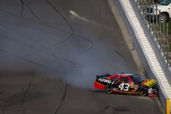 Michael Annett, Richard Petty Motorsports Ford crashes