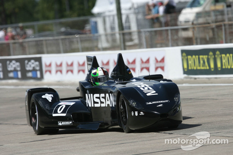 Marino Franchitti mengemudikan DeltaWing