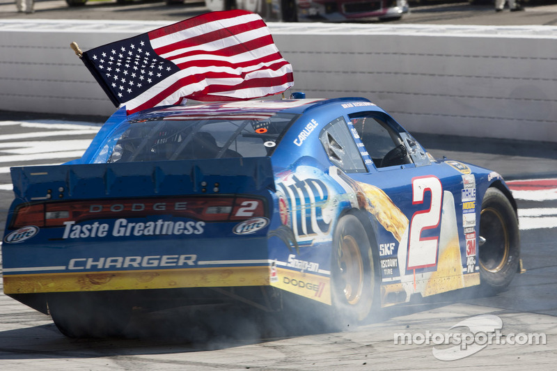 Race winner Brad Keselowski, Penske Racing Dodge