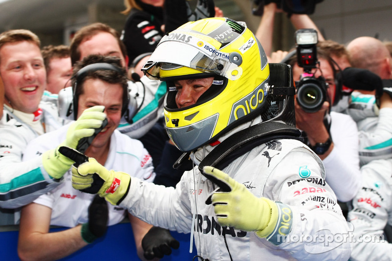 Ganador de la carrera Nico Rosberg, Mercedes AMG F1 celebra